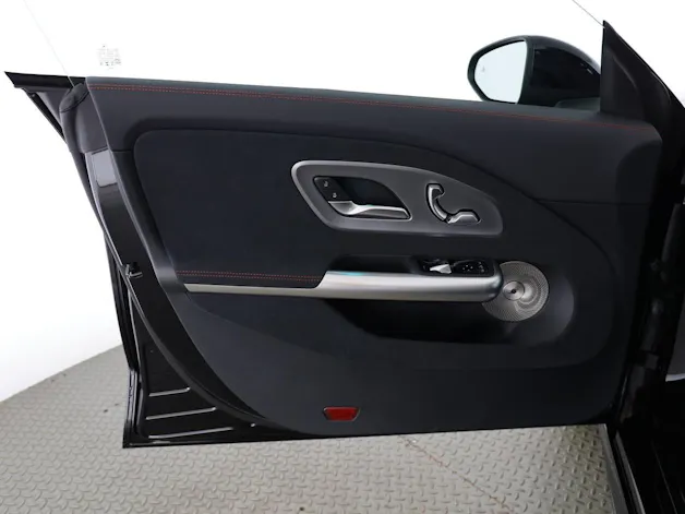 Mercedes-Benz CLA 200 4Matic 8G-DCT