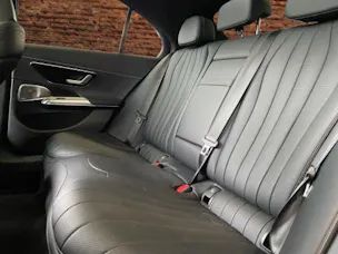 Mercedes-Benz E 200 9G-Tronic 4Matic