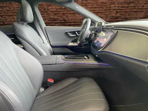 Mercedes-Benz E 200 9G-Tronic 4Matic