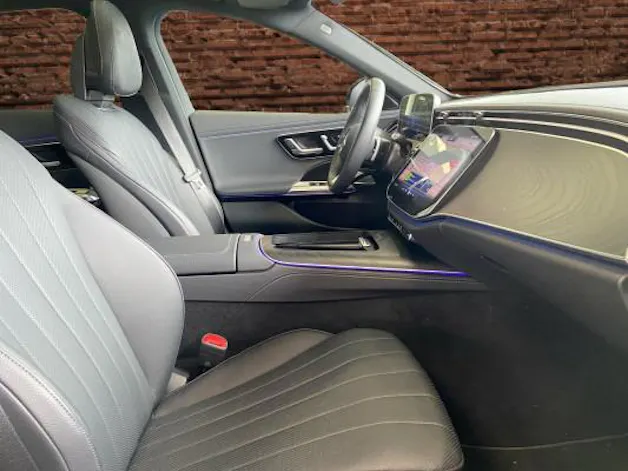 Mercedes-Benz E 200 9G-Tronic 4Matic