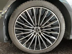 Mercedes-Benz E 200 9G-Tronic 4Matic