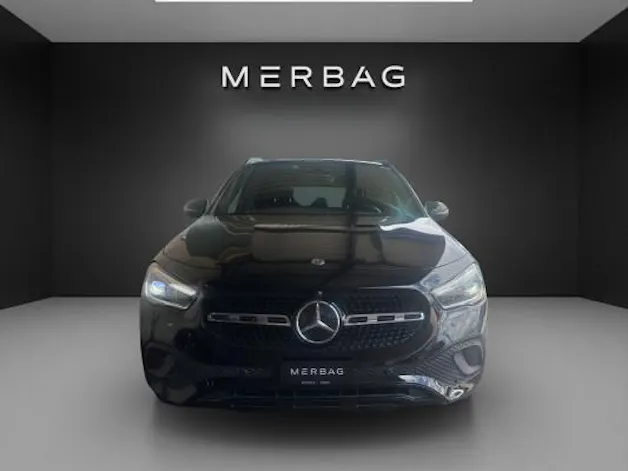Mercedes-Benz GLA 200d Progress. 4Matic