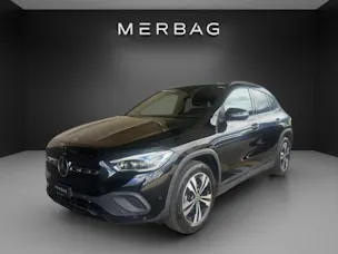 Mercedes-Benz GLA 200d Progress. 4Matic