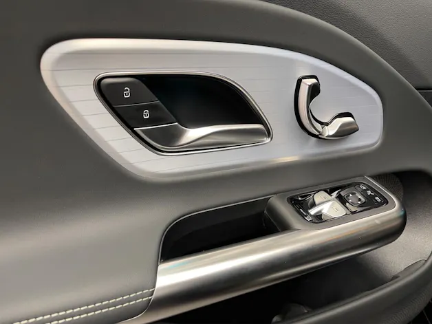 Mercedes-Benz CLA 350 4MATIC Shooting Brake with EQ Technology