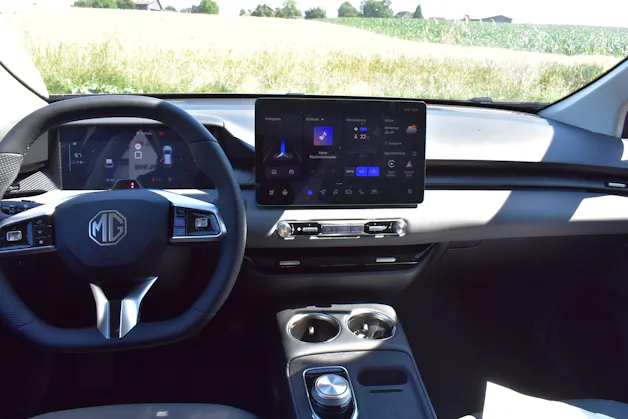 MG 4 EV 64kWh Premium