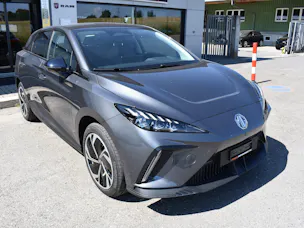 MG 4 EV 64kWh Premium