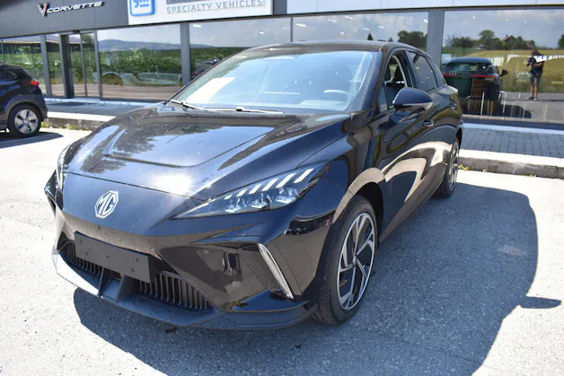 MG 4 EV 64kWh Premium