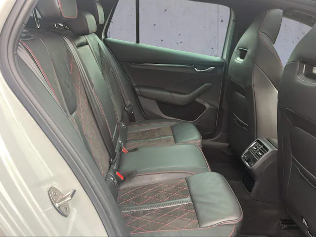 Škoda Octavia Combi 2.0 TSI DSG RS