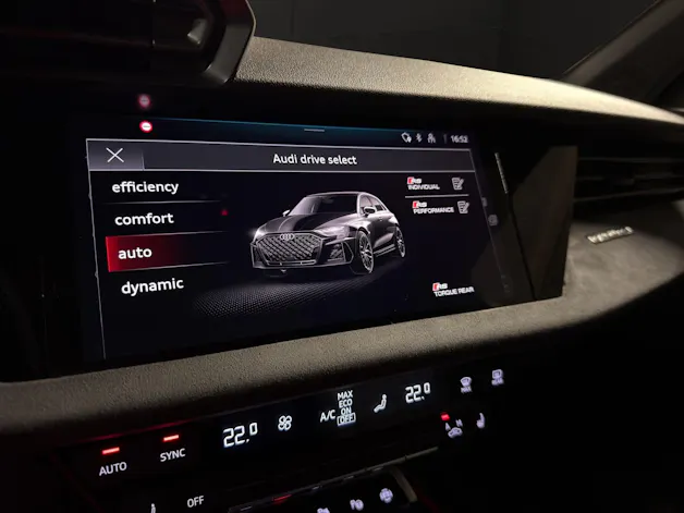 Audi RS3 Sportback 2.5 TSI quattro S-tronic