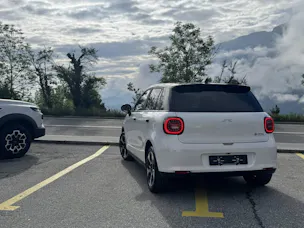 JAC E30X City