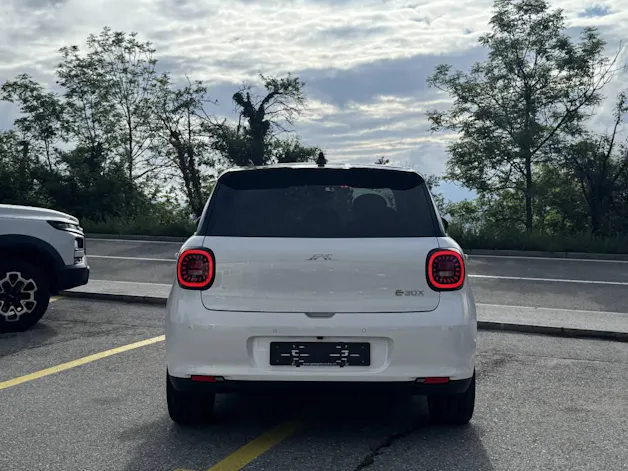 JAC E30X City