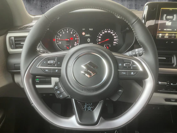 Fahrzeugbild 6 Fahrzeugbild 6