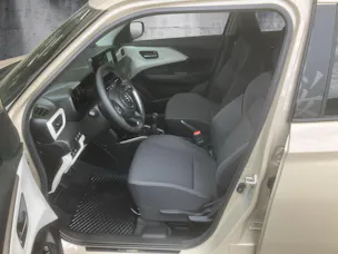 Suzuki Swift 1.2 Sakura Top Hybrid 4x4