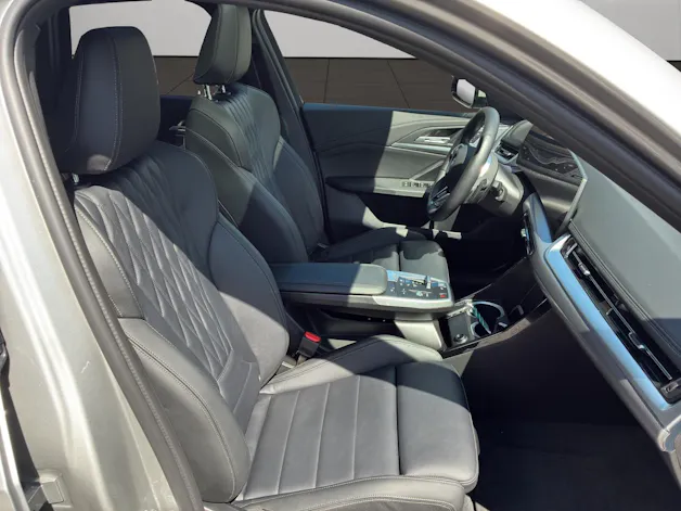 BMW X1 30e xDrive paddles