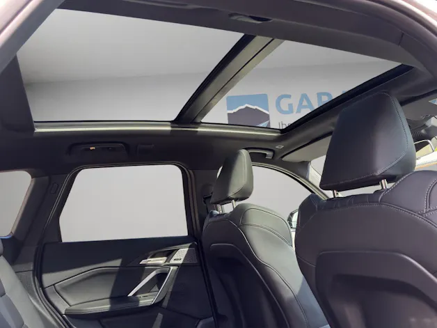 BMW X1 30e xDrive paddles