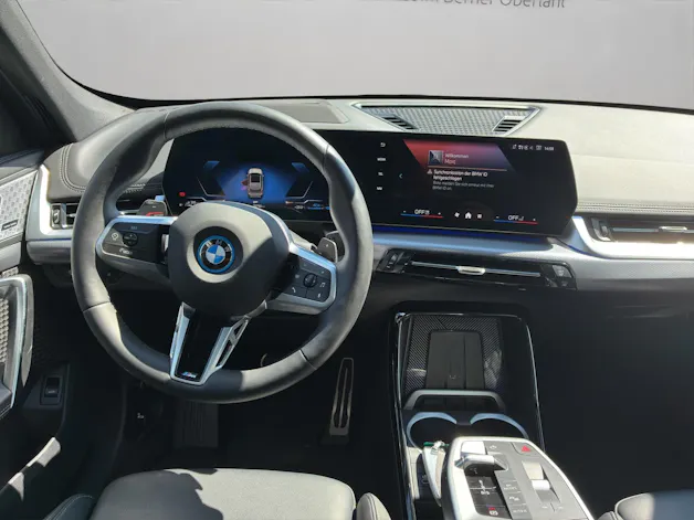 BMW X1 30e xDrive paddles