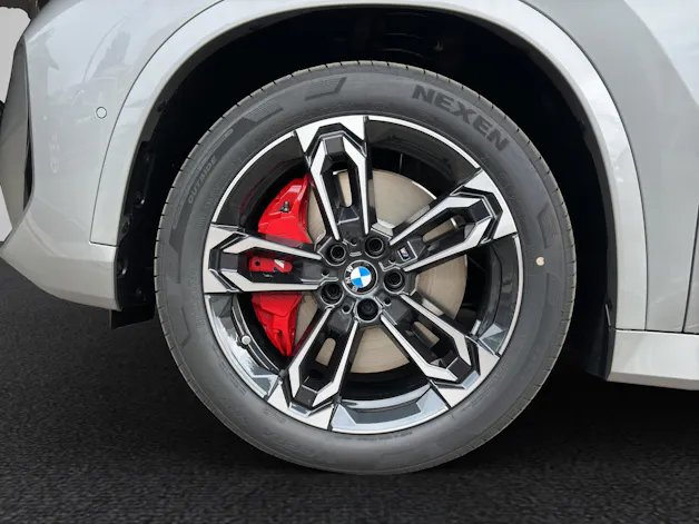 BMW iX1 30 xDrive M Sport Pro Edition