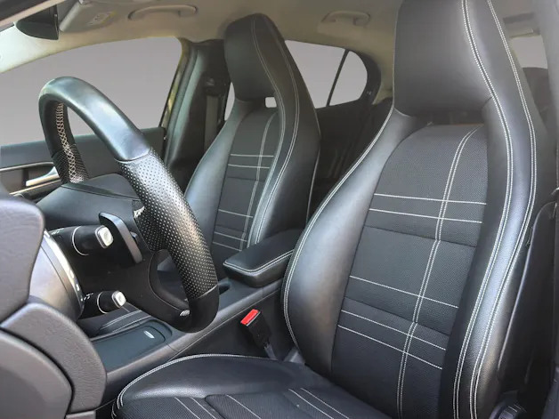 Mercedes-Benz GLA-Klasse X156 GLA 200 d Urban 4m