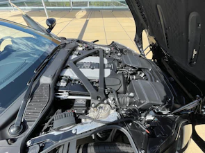 image du véhicule ASTON MARTIN DB11 Coupé 5.2 V12 Bi-Turbo AMR