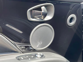 https://vehicle.imgix.net/4308143/42b07609-921f-44a7-9f72-f0387e85f587.jpg