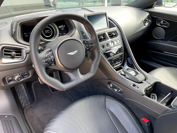 image du véhicule ASTON MARTIN DB11