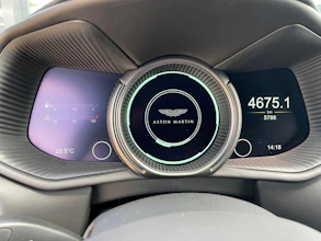 https://vehicle.imgix.net/4308143/b8e52cf6-b6b2-49b6-9721-a82dc0d9bd72.jpg