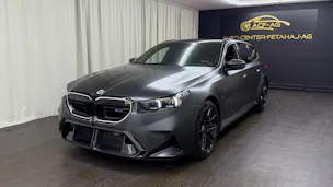 BMW M5 xDrive Touring