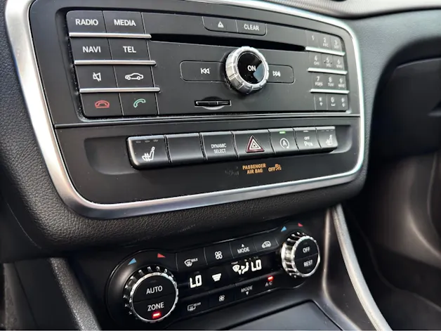 Mercedes-Benz GLA 200 Night Star 7G-DCT