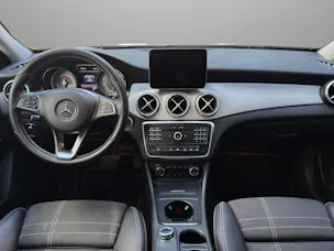Mercedes-Benz GLA 200 Night Star 7G-DCT