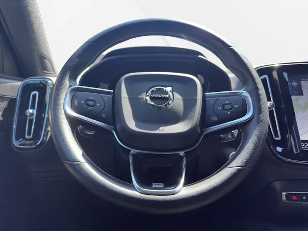 Volvo XC40 D4 AWD R-Design Geartronic