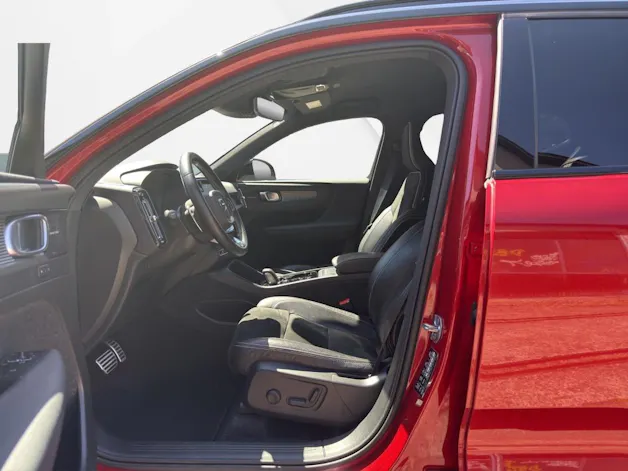 Volvo XC40 D4 AWD R-Design Geartronic