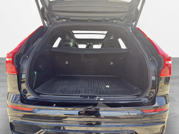 Volvo XC60 B5 Benzin Mild Hybrid AWD R-Design Geartronic