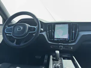 Volvo XC60 B5 Benzin Mild Hybrid AWD R-Design Geartronic
