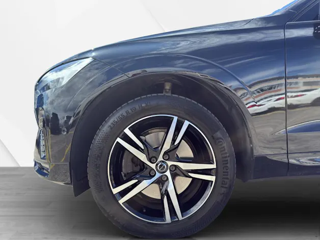 Volvo XC60 B5 Benzin Mild Hybrid AWD R-Design Geartronic