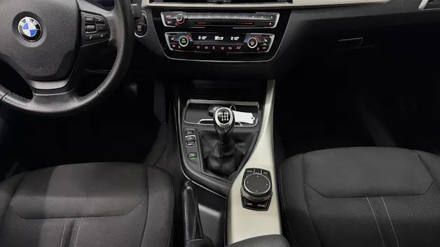 BMW 118d xDrive Essential Edition