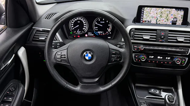 BMW 118d xDrive Essential Edition