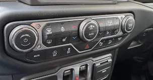 Jeep Wrangler 2.2MJ Overland Automatic