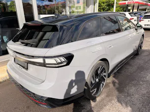 VW ID.7 TOURER GTX 340 PS 4MOTION *** NEUWAGEN MIT TOPAUSSTATTUNG ***