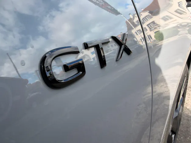 VW ID.7 TOURER GTX 340 PS 4MOTION *** NEUWAGEN MIT TOPAUSSTATTUNG ***