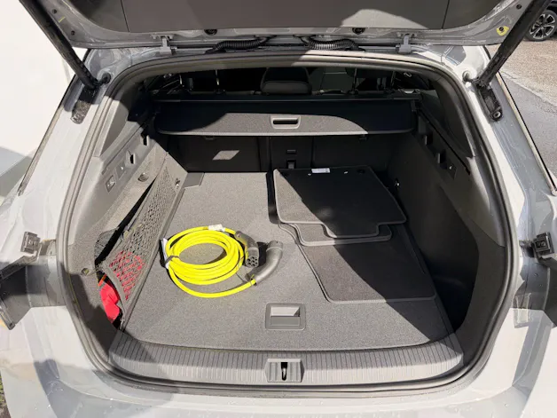 VW ID.7 TOURER GTX 340 PS 4MOTION *** NEUWAGEN MIT TOPAUSSTATTUNG ***