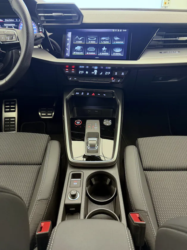Audi S3 Sportback 2.0 TFSI quattro S-tronic