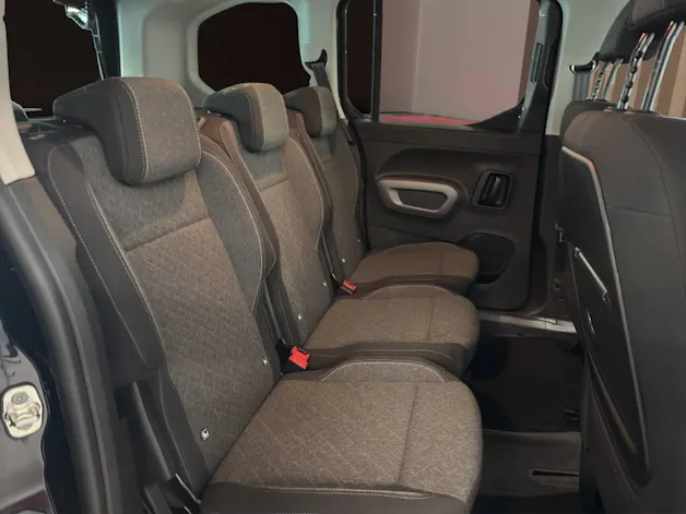 Opel Combo 1.5 GS Automat