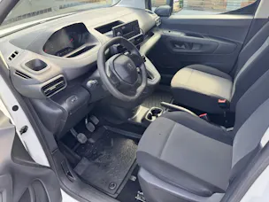 Peugeot Blue HDi 75 Pro L1