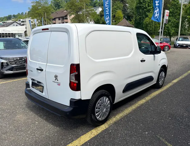 Peugeot Blue HDi 75 Pro L1