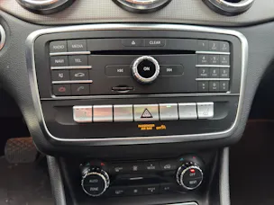 Mercedes-Benz CLA 200 Night Star 7G-DCT