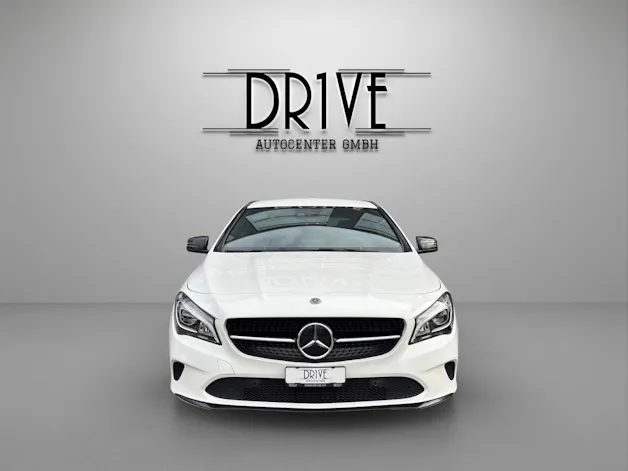 Mercedes-Benz CLA 200 Night Star 7G-DCT