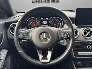 Mercedes-Benz CLA 200 Night Star 7G-DCT