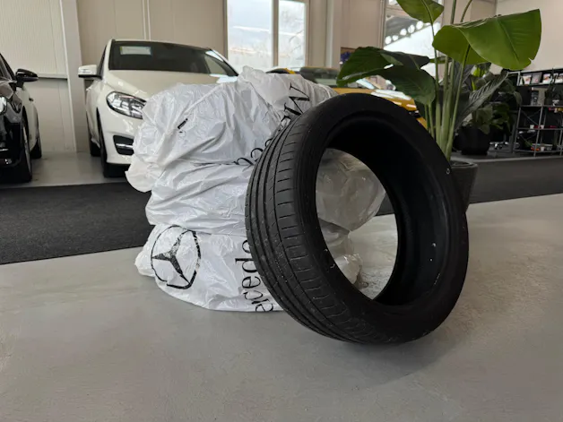 Mercedes-Benz CLA 200 Night Star 7G-DCT