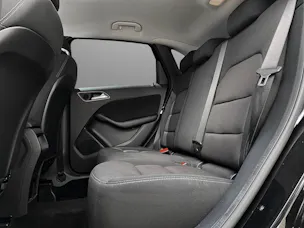 Mercedes-Benz B 180 7G-DCT