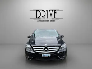 Mercedes-Benz B 180 7G-DCT